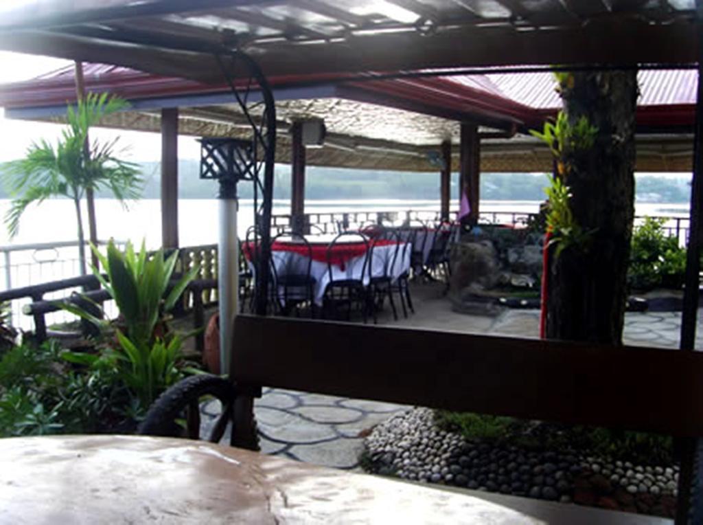 Casa Rey Francis Pension House & Restaurant Tagbilaran Exterior foto